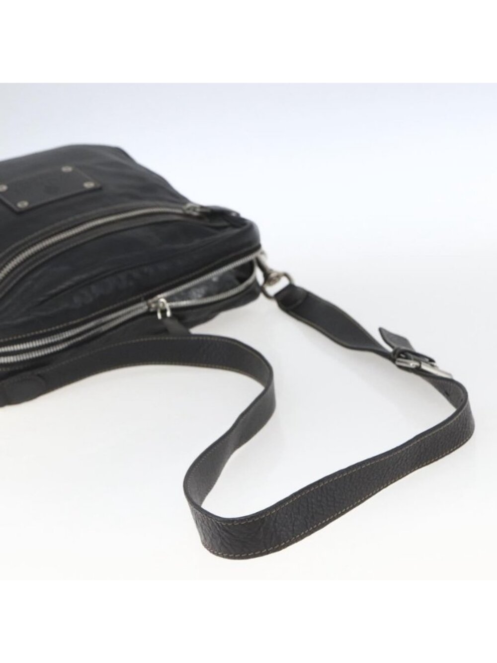 Authentic GUCCI Shoulder Bag Leather Black Silver 201451 - Picture 14 of 16